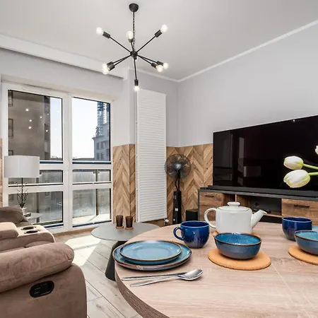 Platinum Towers, Sun&snow *